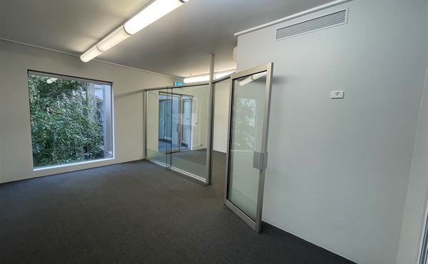 Suite 21 /209 Toorak Road , South Yarra VIC 3141